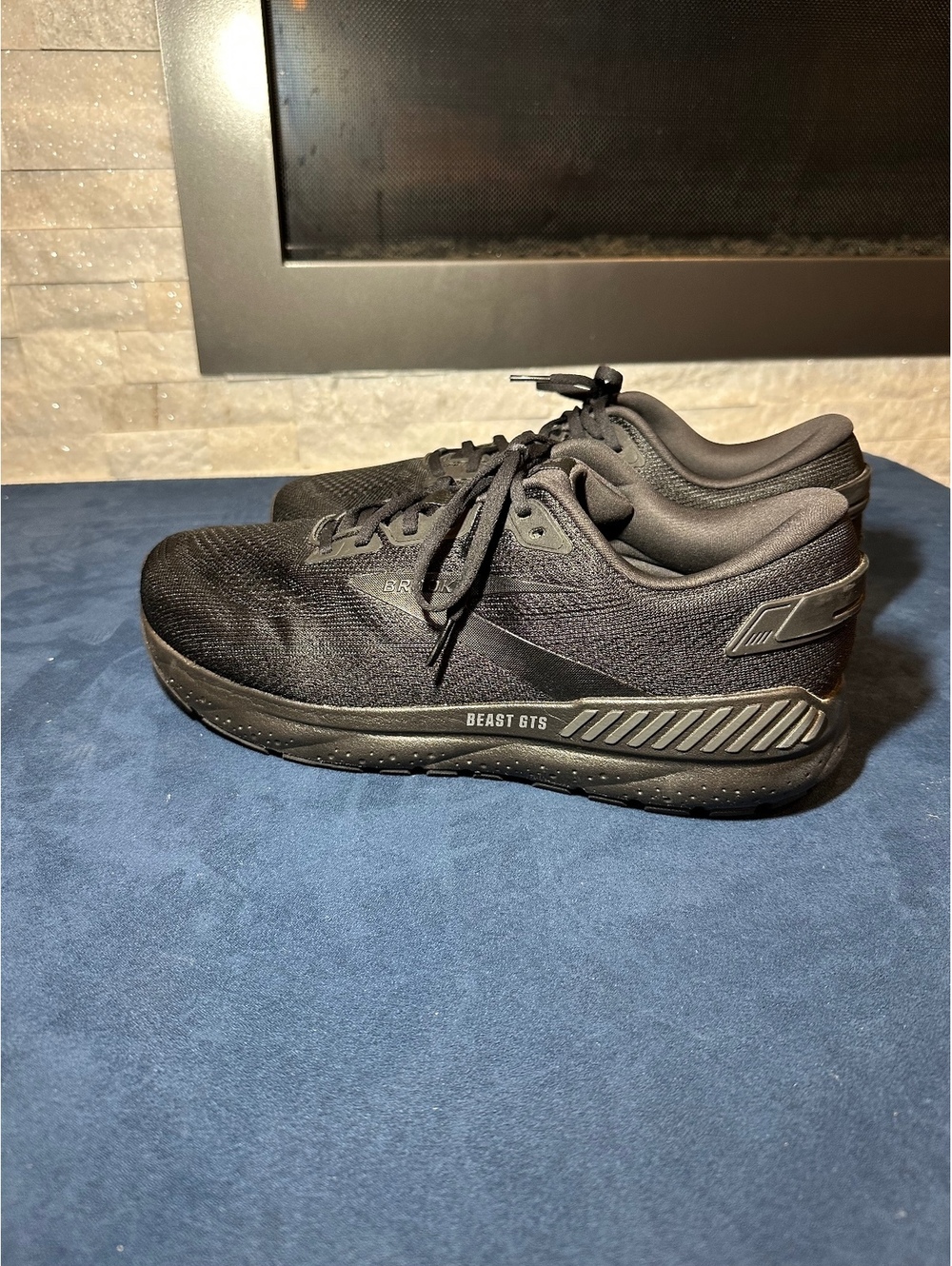 Brooks Beast 24 GTS Men's Running Shoes Black Size 10